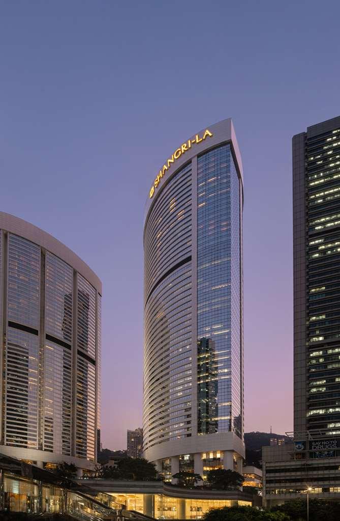 Island Shangri-La, Hong Kong Exterior photo